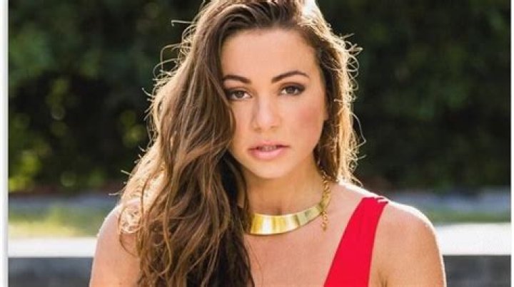 Abigail Mac Net Worth – How Much is Abigail Mac Worth?