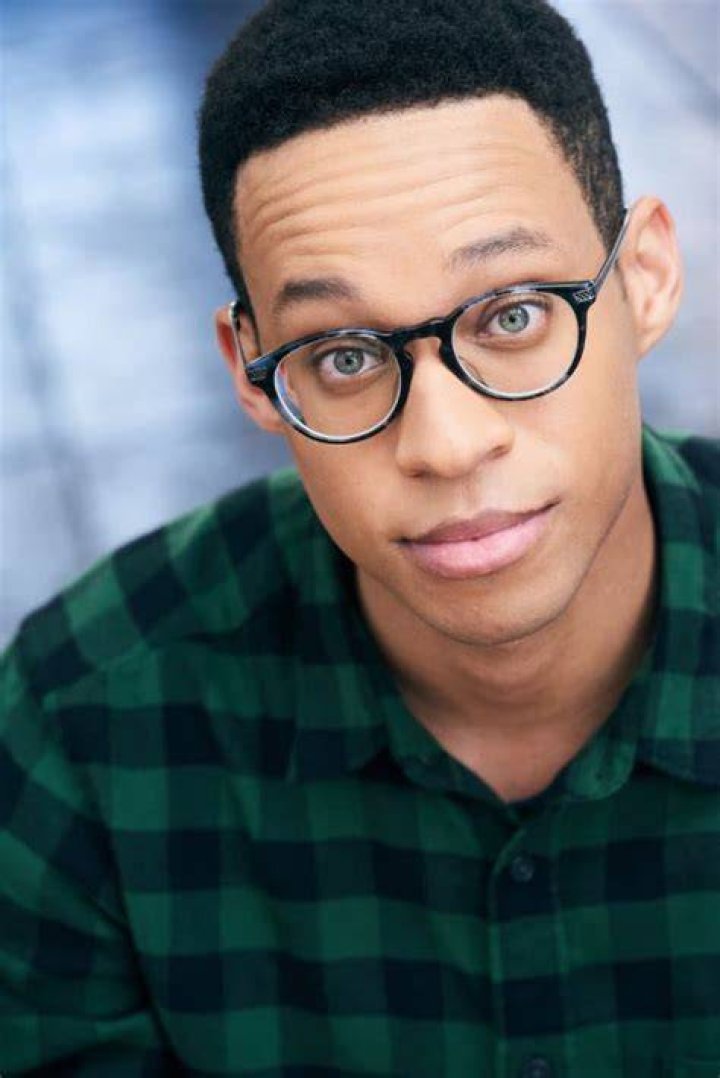Alex Skinner American Actor