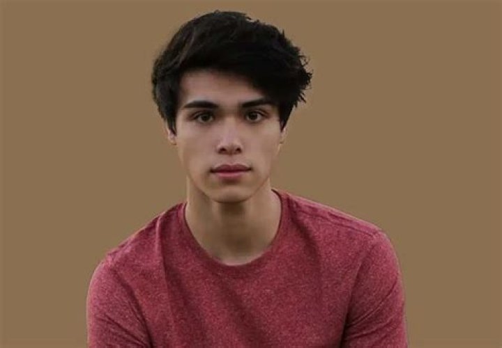 Alex Stokes Net Worth