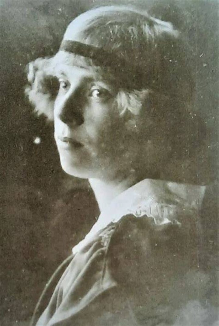 Alma Moodie