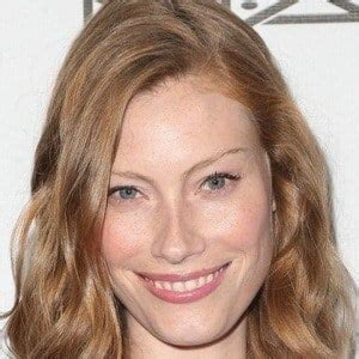 Alyssa Sutherland Net Worth