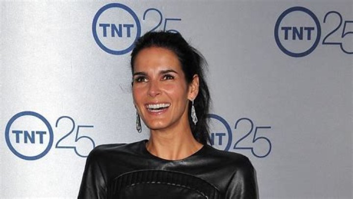 angie harmon net worth angie harmon net worth