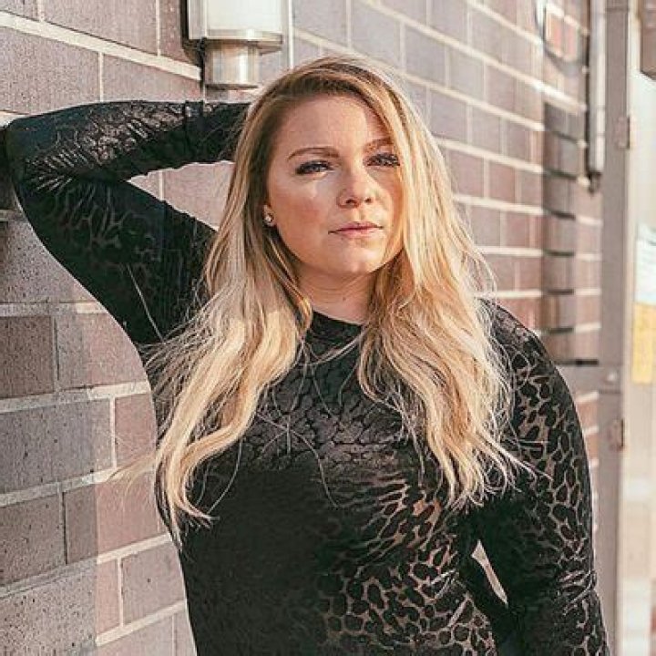 Ashlee Rose Hartley Net Worth