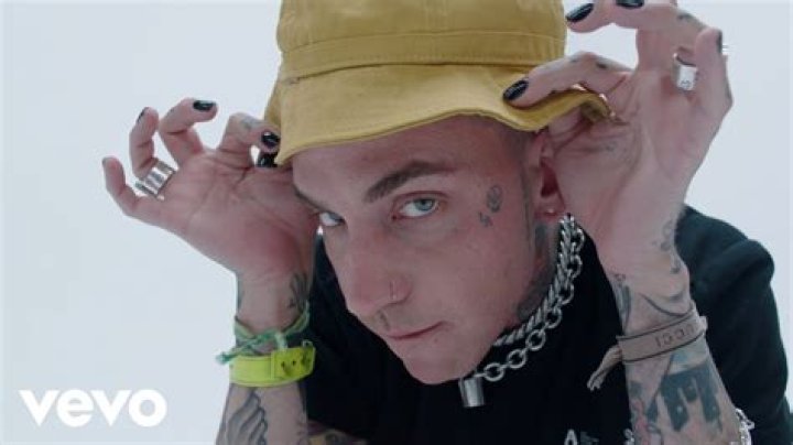 blackbear - SWEAR TO GOD/HATE MY GUTS/DEAD TO ME (Medley) - best rock songs over 8 minutes