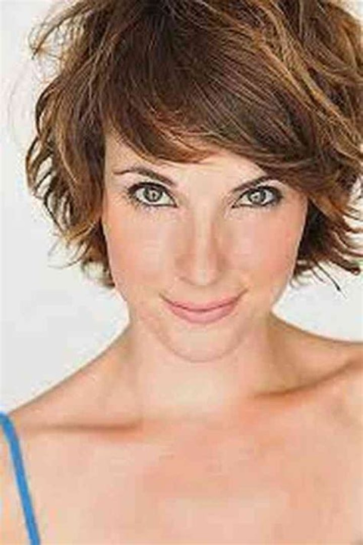 Chryssie Whitehead Net Worth