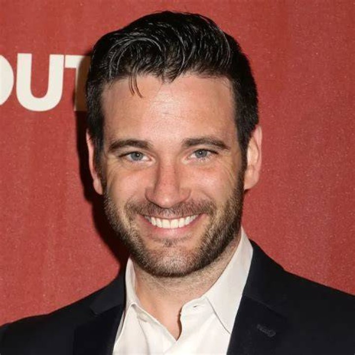 Colin Donnell Net Worth