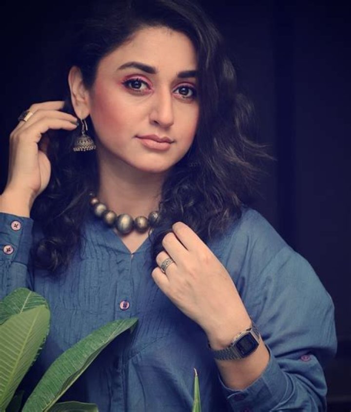 Dania Anwer Pakistani Actress, Model