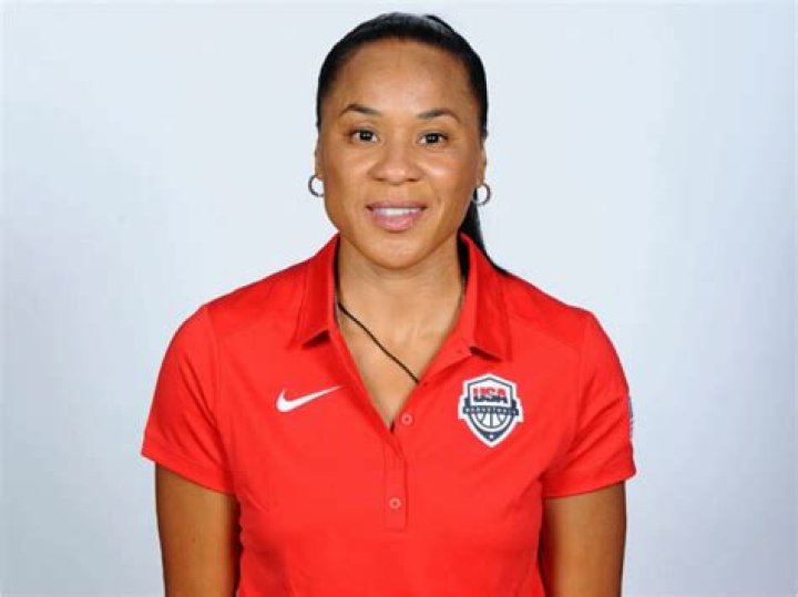 dawn staley early life dawn staley early life