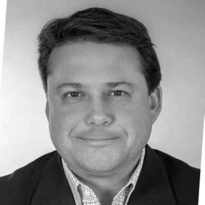 Donald Robertson Net Worth