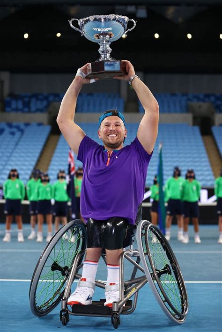 Dylan Alcott with his achievement