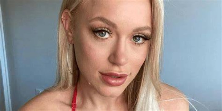Elle Brook