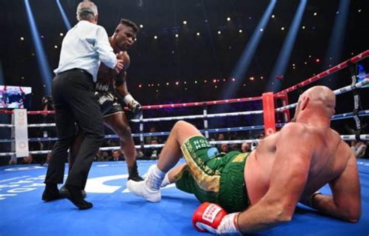 francis ngannou boxing francis ngannou boxing
