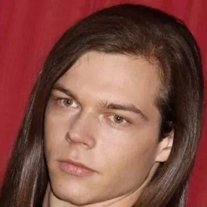 Georg Listing Net Worth