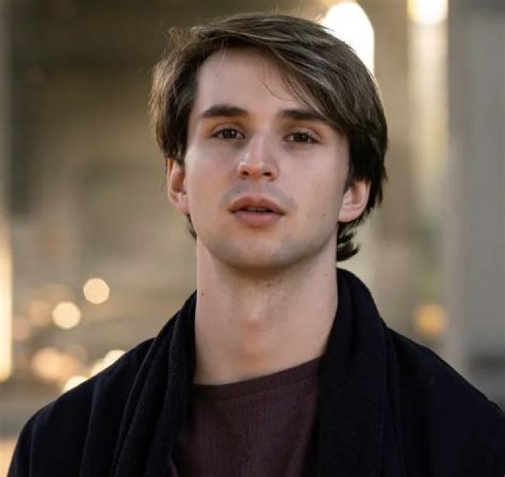 Grayson Maxwell Gurnsey Net Worth
