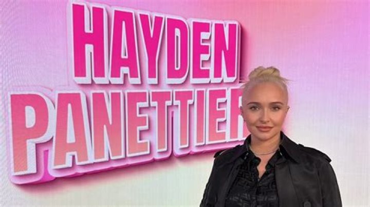 Hayden Sawyer Net Worth