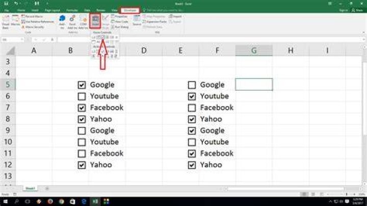 How to add check boxes in Word How to add check boxes in Word