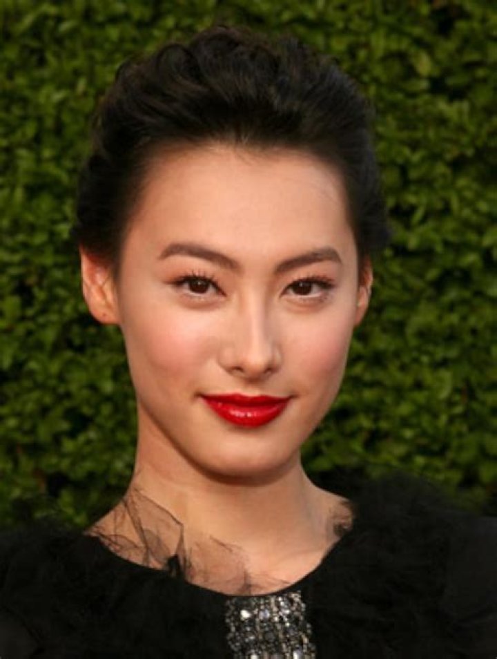 Isabella Leong Net Worth 2024