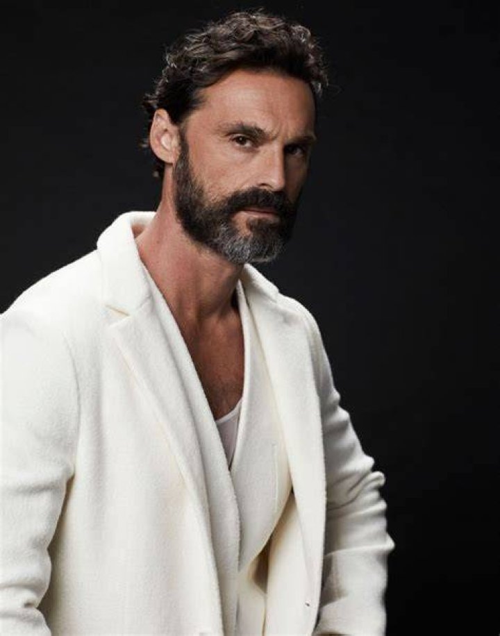 Ivan Sanchez during his shoot (Source IMDb)