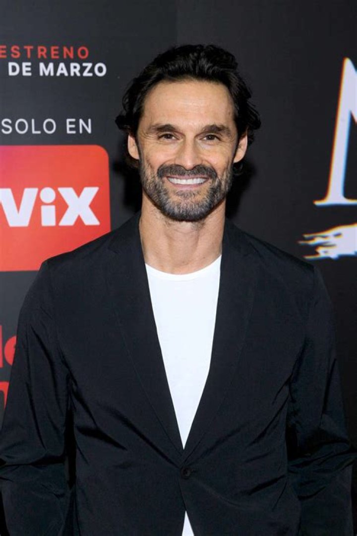 Ivan Sanchez posing for a photo (Source Instagram)