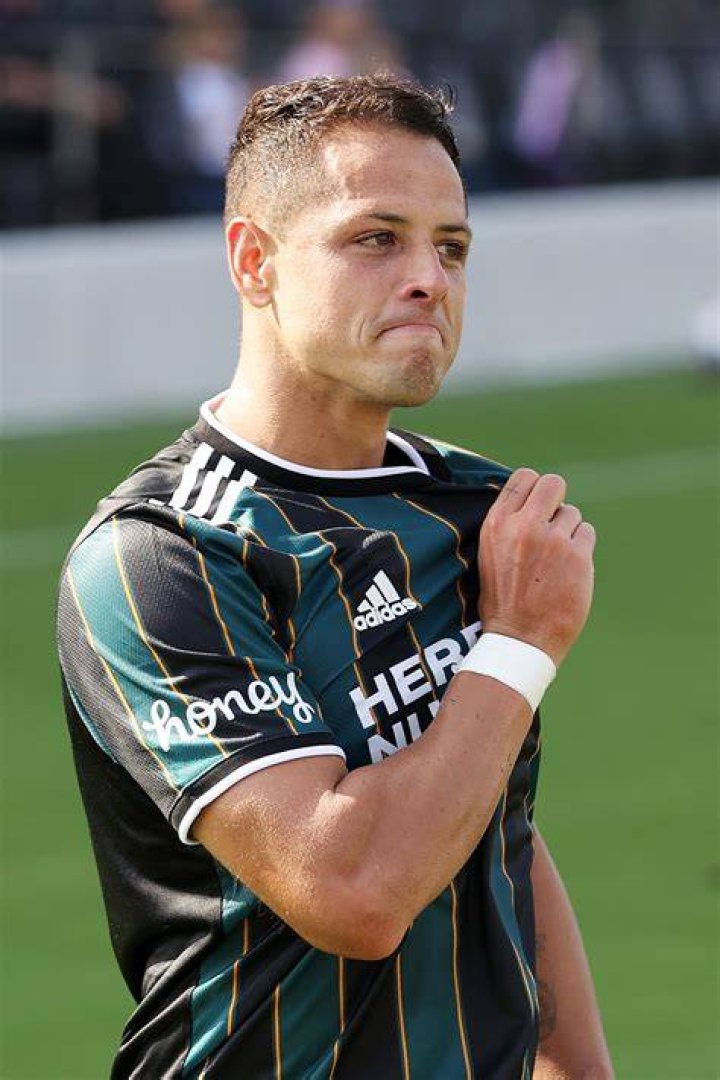 Javier Hernandez Net Worth