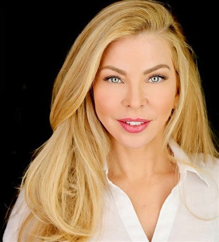 Jennifer Lyons Jennifer Lyons
