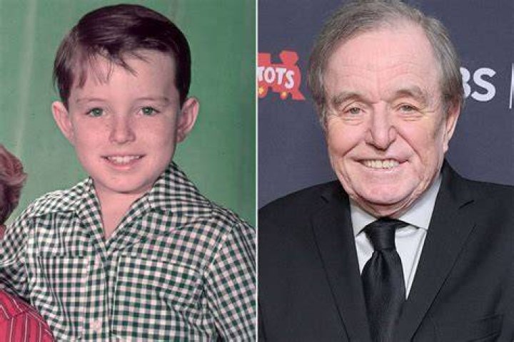 Jerry Mathers with the cast of Leave it to Beaver.