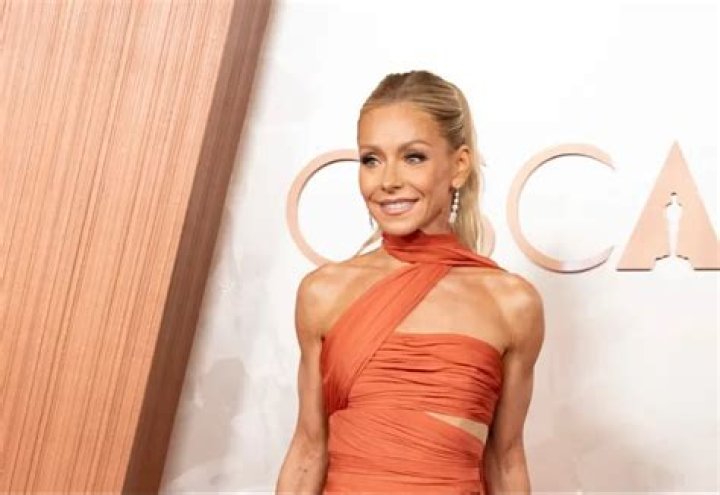 Kelly Ripa Net Worth