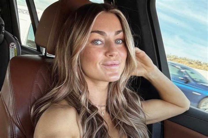 Lindsay Arnold