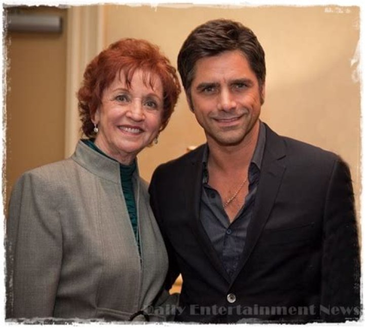 Loretta Stamos Net Worth