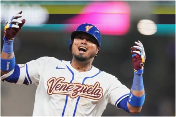 Luis Arraez Net Worth 2024
