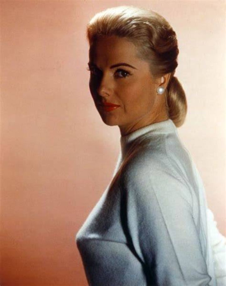Martha Hyer