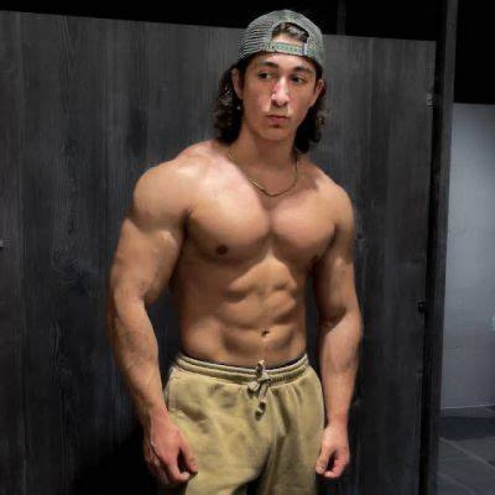  Max Euceda | Bio, Age, Net Worth, Relationship, Career	