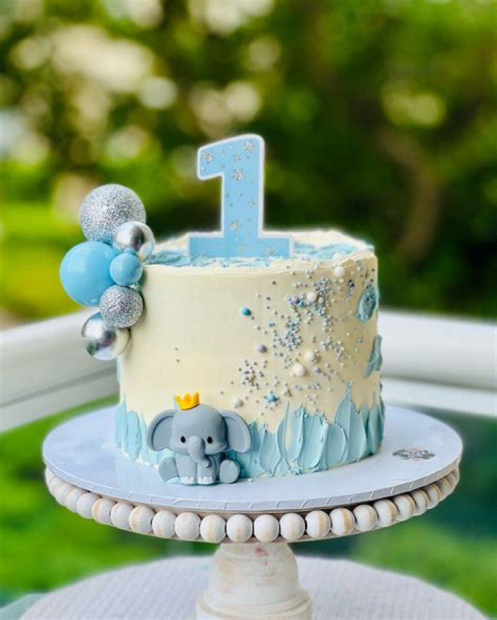 One year birthday cake designs for a baby One year birthday cake designs for a baby