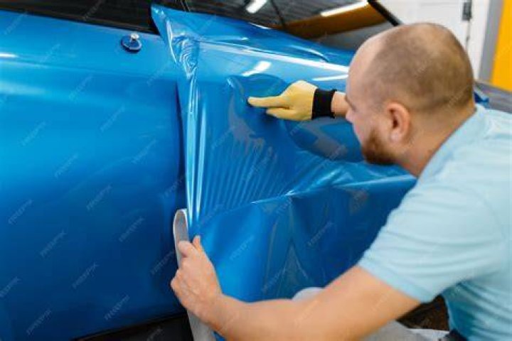 professional car wrapper professional car wrapper