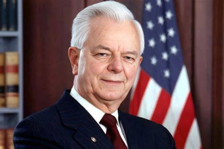 Robert Byrd Net Worth