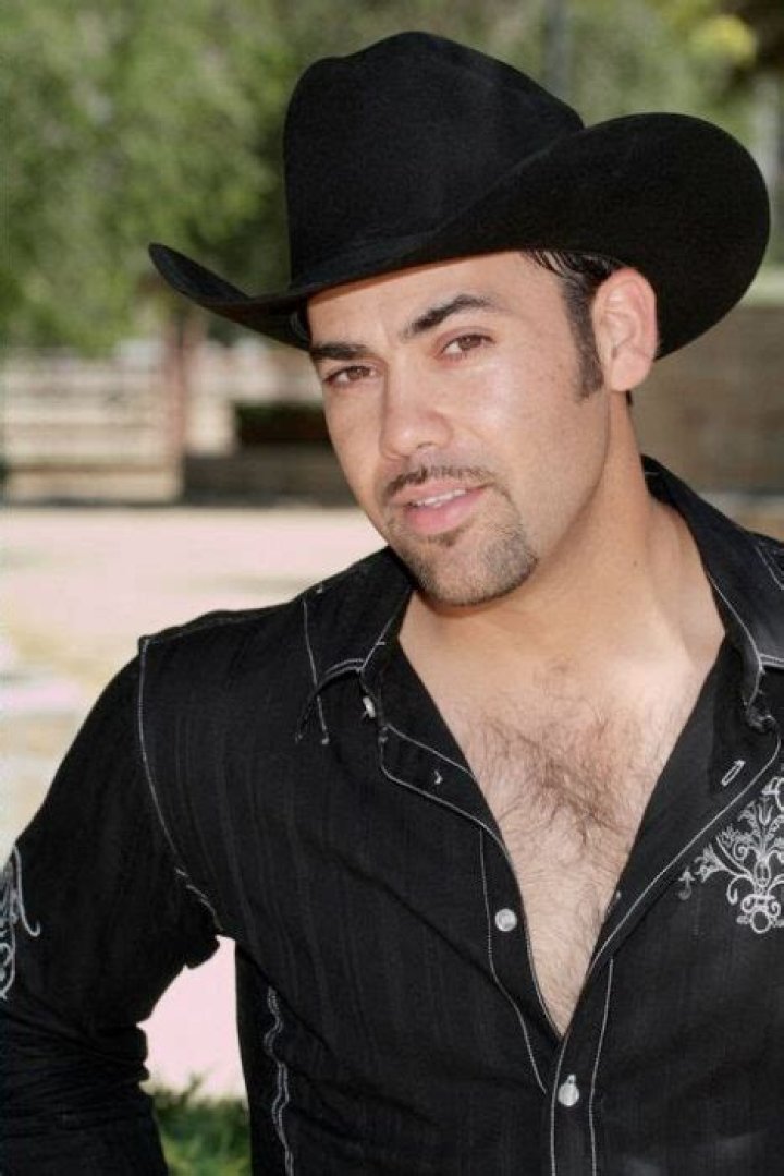 Rogelio Martinez Net Worth