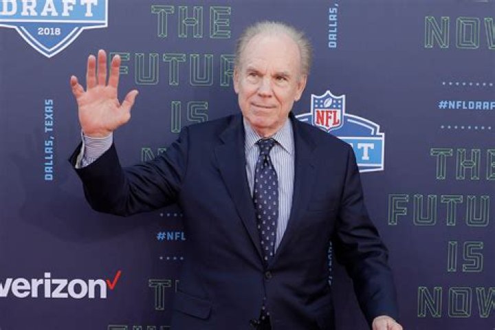 Roger Staubach Net Worth