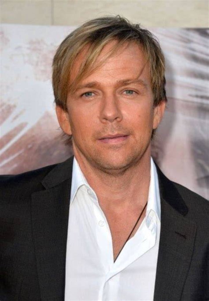 Sean Patrick Flanery Height