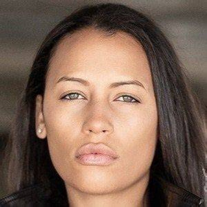 Shyona Royston Net Worth
