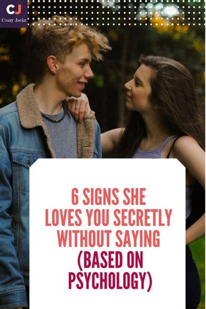 Signs she loves you without saying