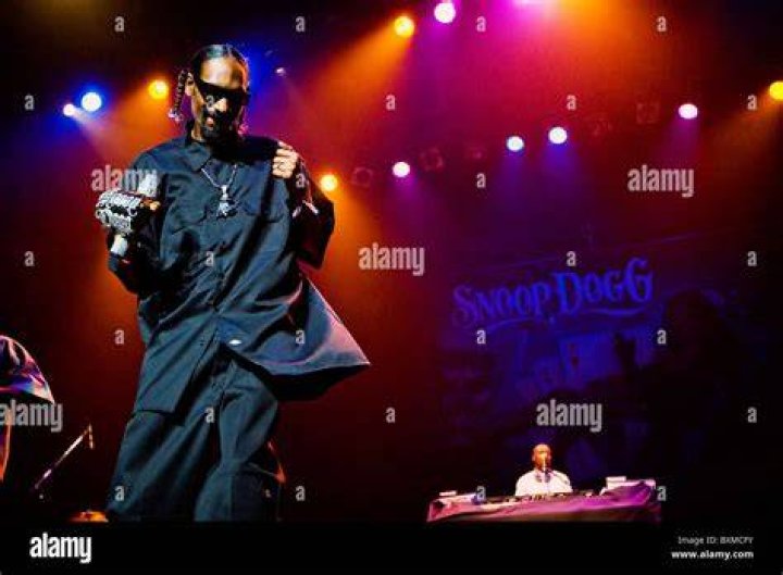 Snoop Dogg performing live