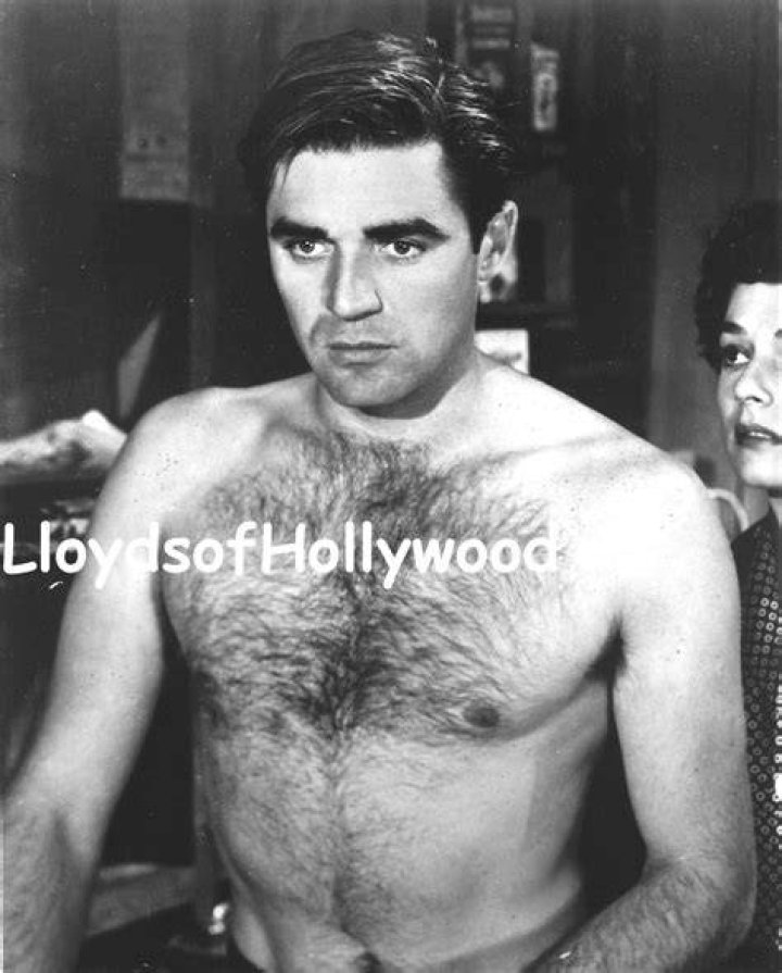 Steve Cochran Net Worth