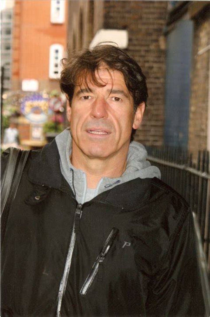 Steven Hartley Net Worth