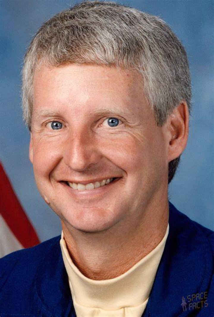 Steven Hawley Steven Hawley