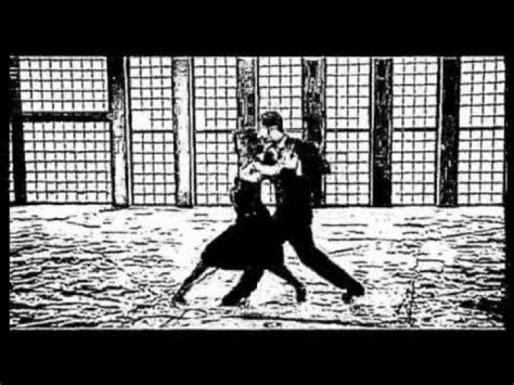 Tango Santa Maria - Gotan Project - sway tango music