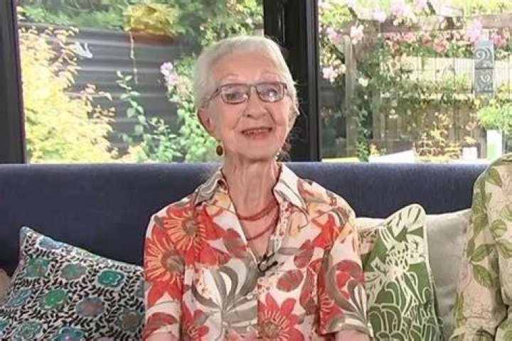 Thelma Barlow