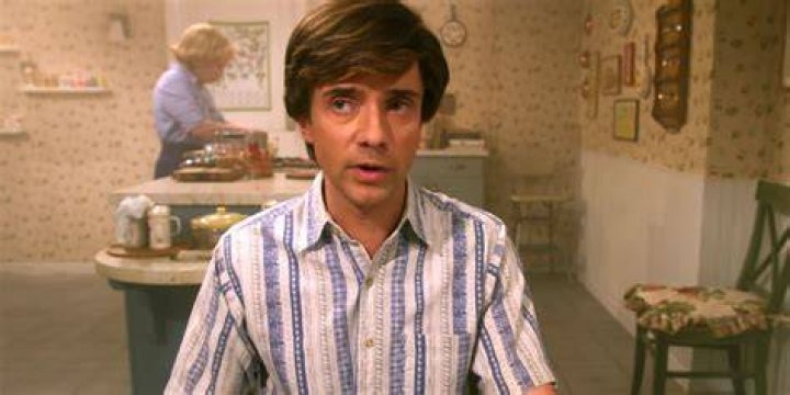 Topher Grace as Eric and Laura Prepon as Donna in 'That '70s Show'