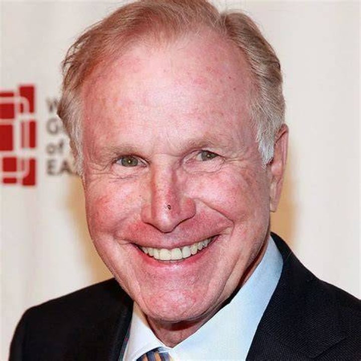Wayne Rogers Net Worth – How Much is Rogers Worth?