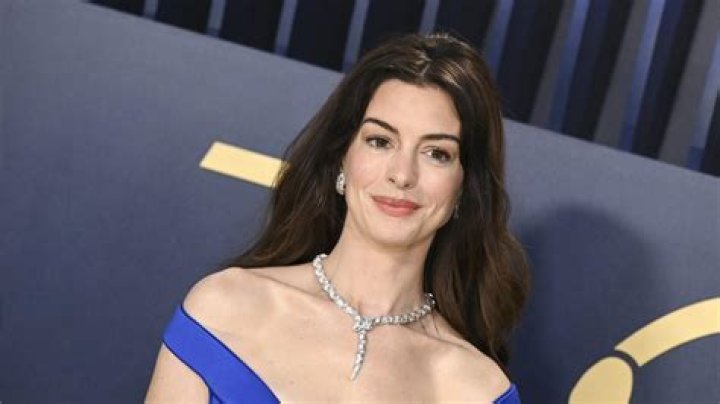 Why Do People Hate Anne Hathaway? Criticism Explained