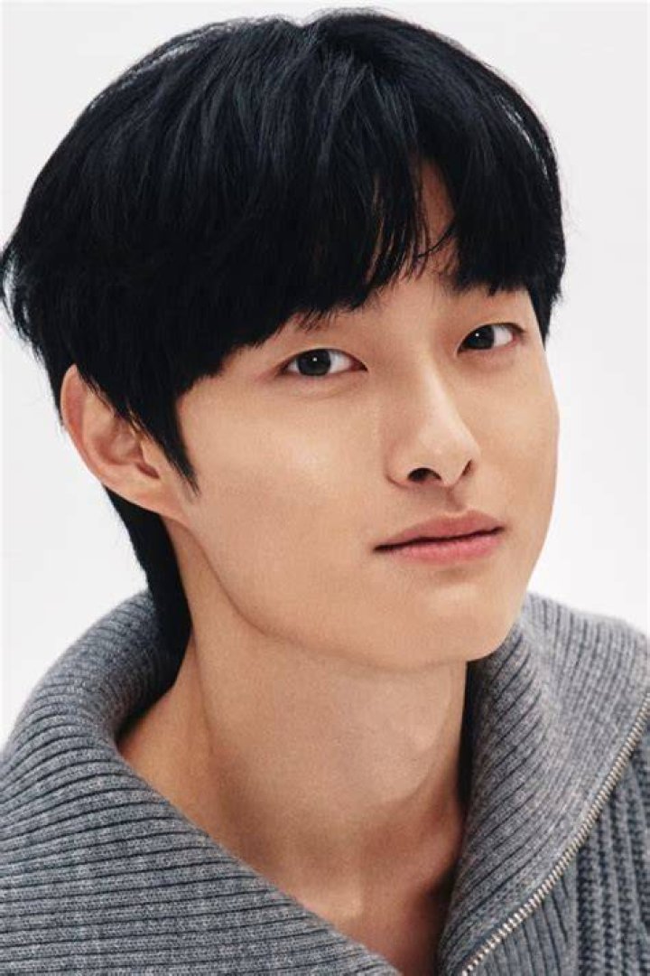 Yoon Chan young